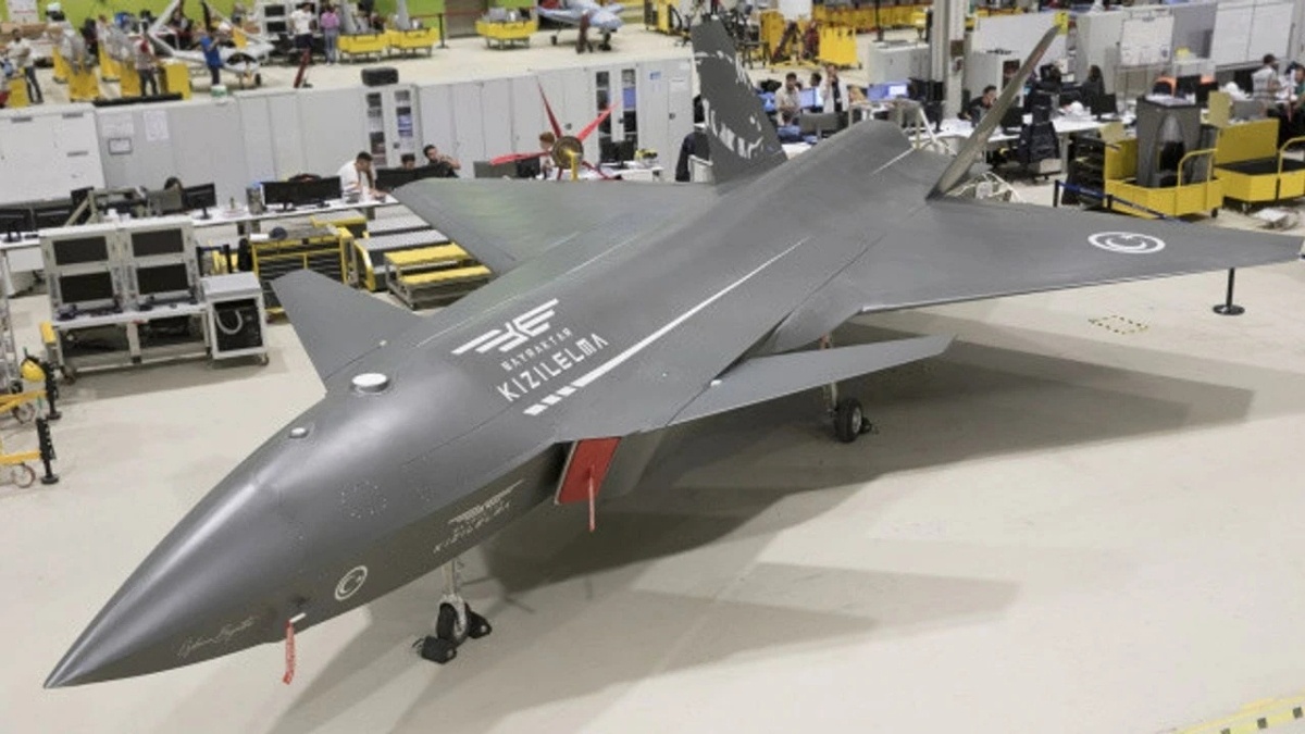 KIZILELMA’dan Tarihi Başarı: Dünyada İlk Kez İHA’dan Hava-Hava Füzesi Atışı - görsel 2