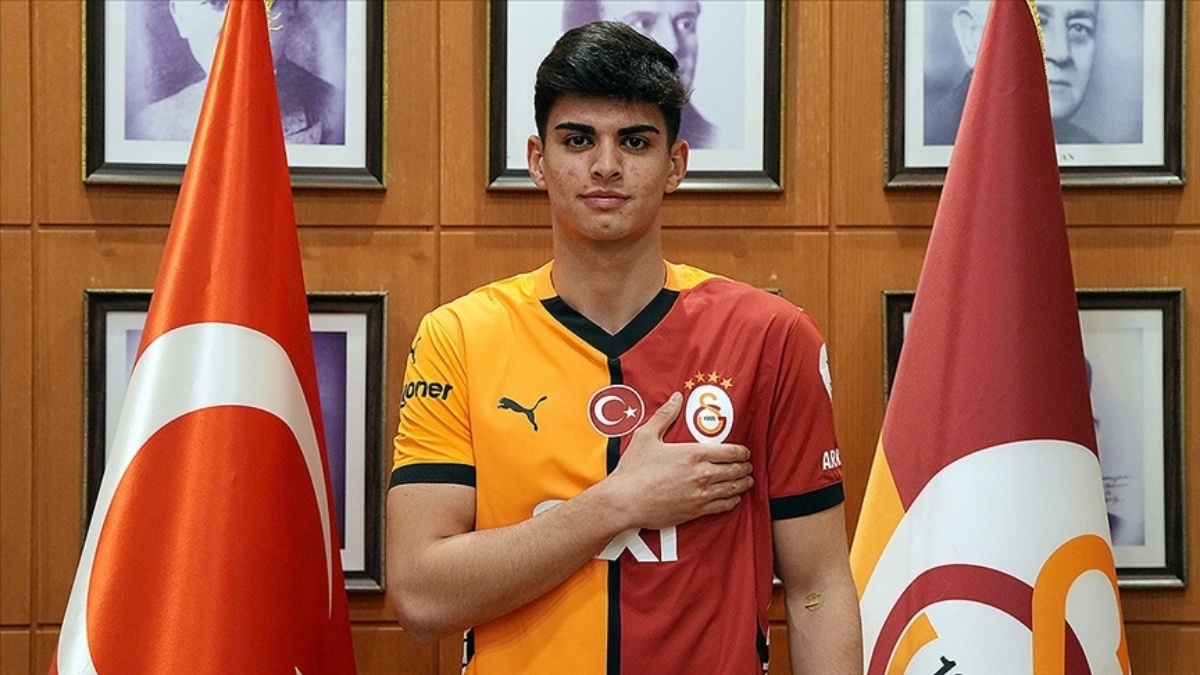 Galatasaray Taraftarından Arda Ünyay’a Tepki: “Puan Kaybının Sorumlusu” - görsel 1
