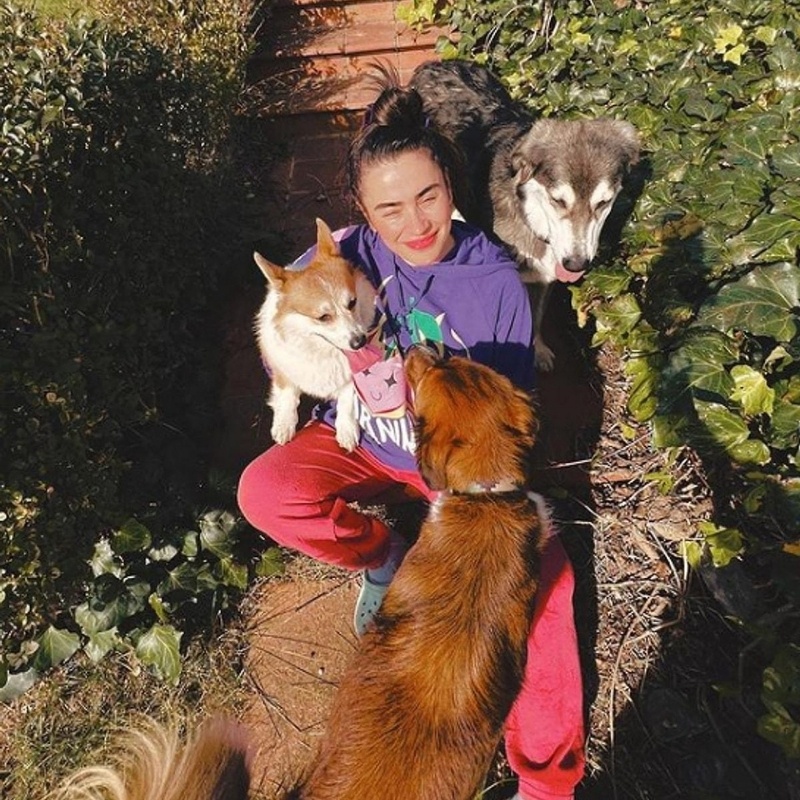 İstanbul’u Terk Eden Ünlüler: Köy Yaşamını Seçen 15 İsim - görsel 15