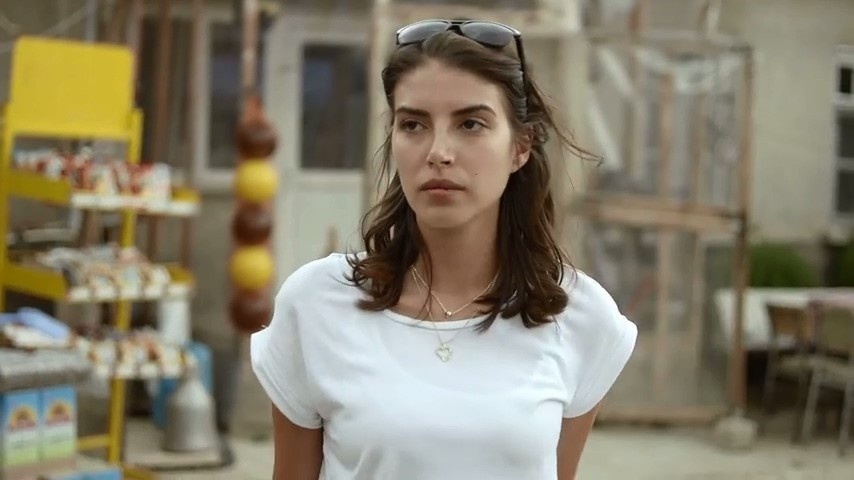 Taşacak Bu Deniz’in Esme’si Deniz Baysal Kimdir? Kaç Yaşında ve Nereli? - görsel 12