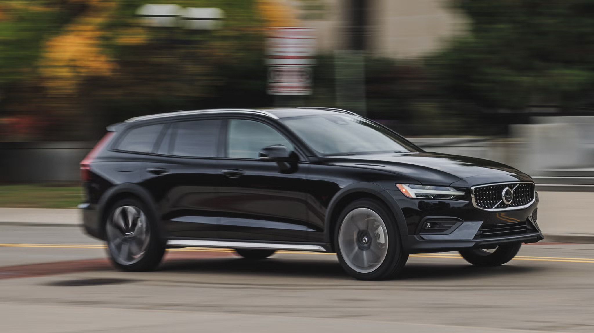 Volvo Aralık 2025 Fiyat Listesi Açıklandı: EX40, XC60, XC90 ve Diğer Modellerin Güncel Tutarları - görsel 6