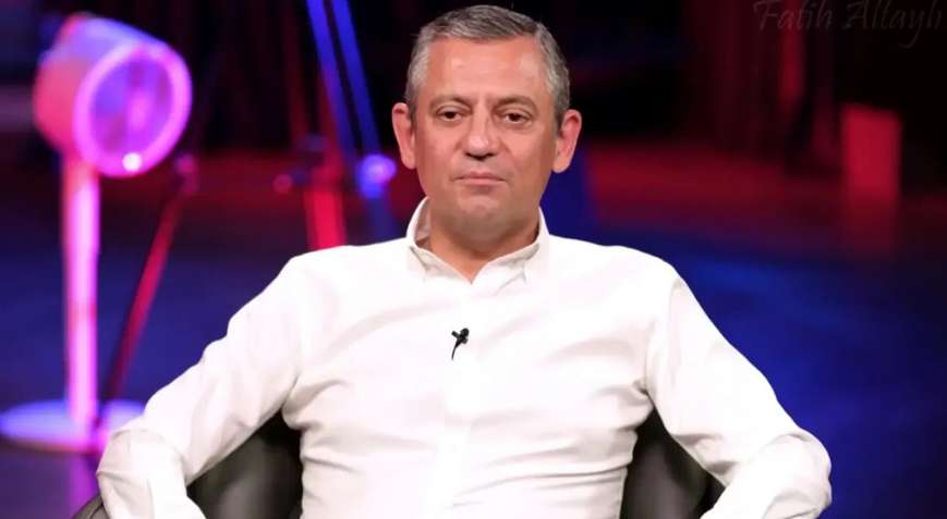 Özgür Özel: Erdoğan Adaylık İçin Anayasa Değişikliği İstiyor