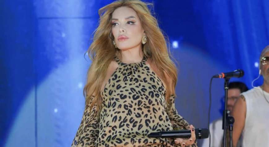 Ajda Pekkan Yeni İmajıyla Sosyal Medyayı İkiye Böldü: "Tanıyabilene Aşk Olsun"